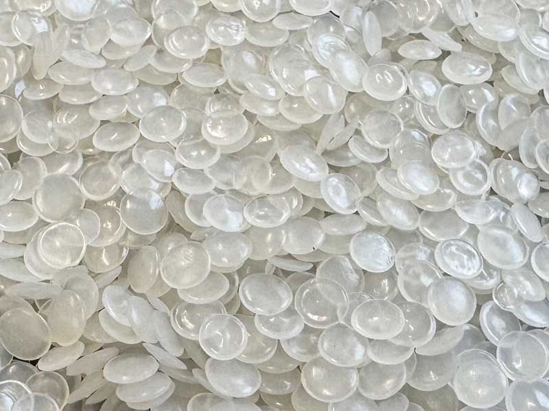 Granulat-slomka-Green-Koltex Regranulat słomka / natural Green Koltex